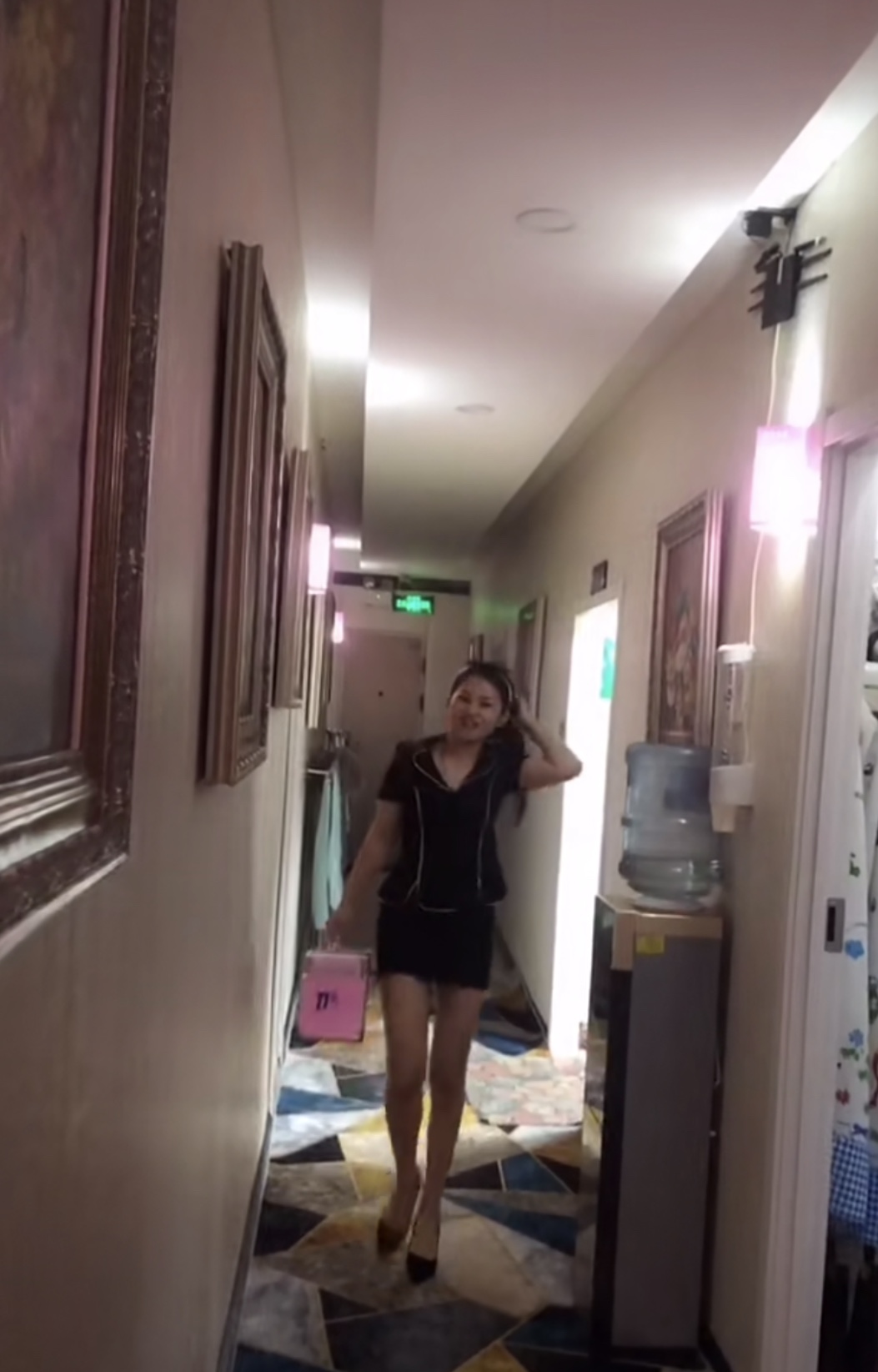 解放路暗房洗浴